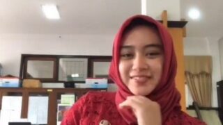 Guru Viral 2025 Abg Hijab Cantik Bibir Pink Sagne Berat Top Global