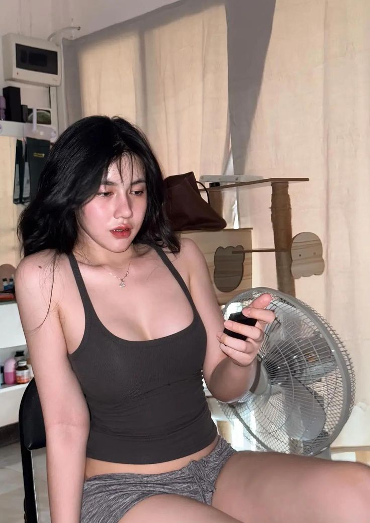 Viral Indo 2025 Bibirmu Bergetar Saat Namaku Kuucap Perlahan Artis Indonesia Terbaru 2025